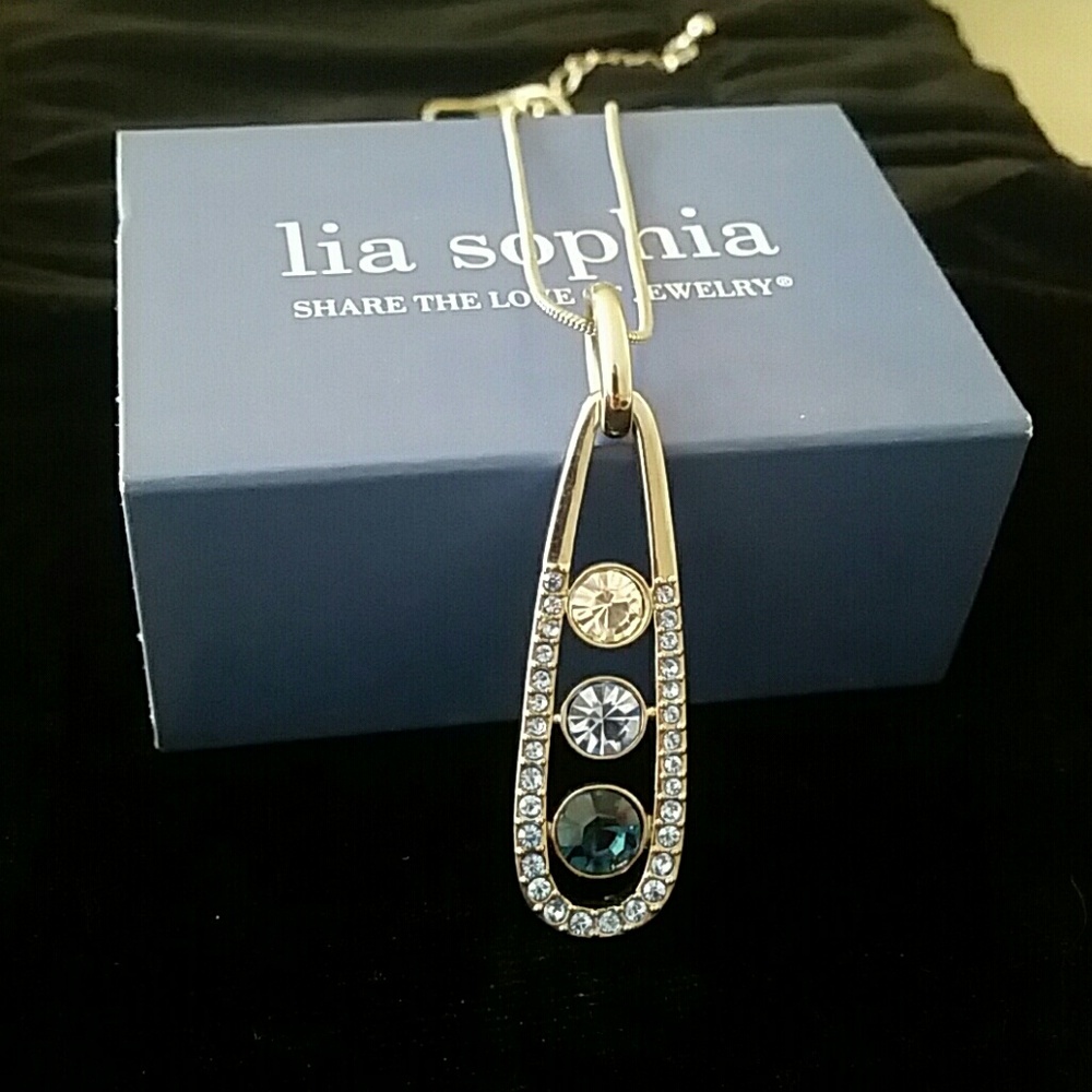 Lia Sophia Moody Blues 16-19"